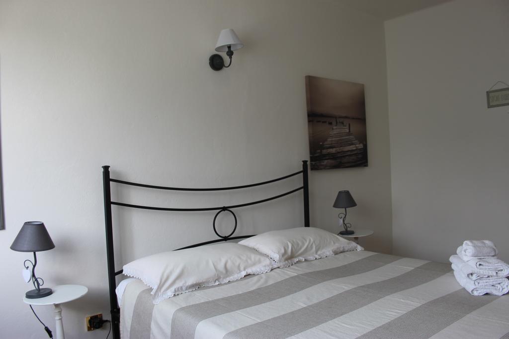 Bed&Breakfast Anna Isera Exterior foto